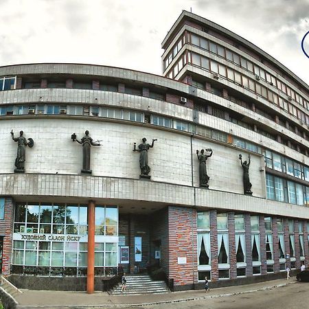 Hotel Tsentralnoho Budynku Khudozhnyka キエフ エクステリア 写真