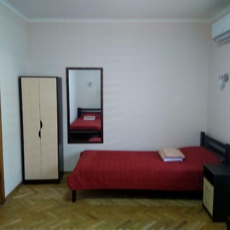 Hotel Tsentralnoho Budynku Khudozhnyka キエフ エクステリア 写真